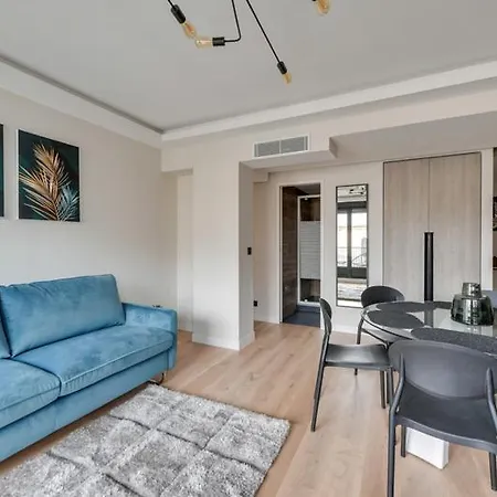 182 Two - Superb In Apartamento *
